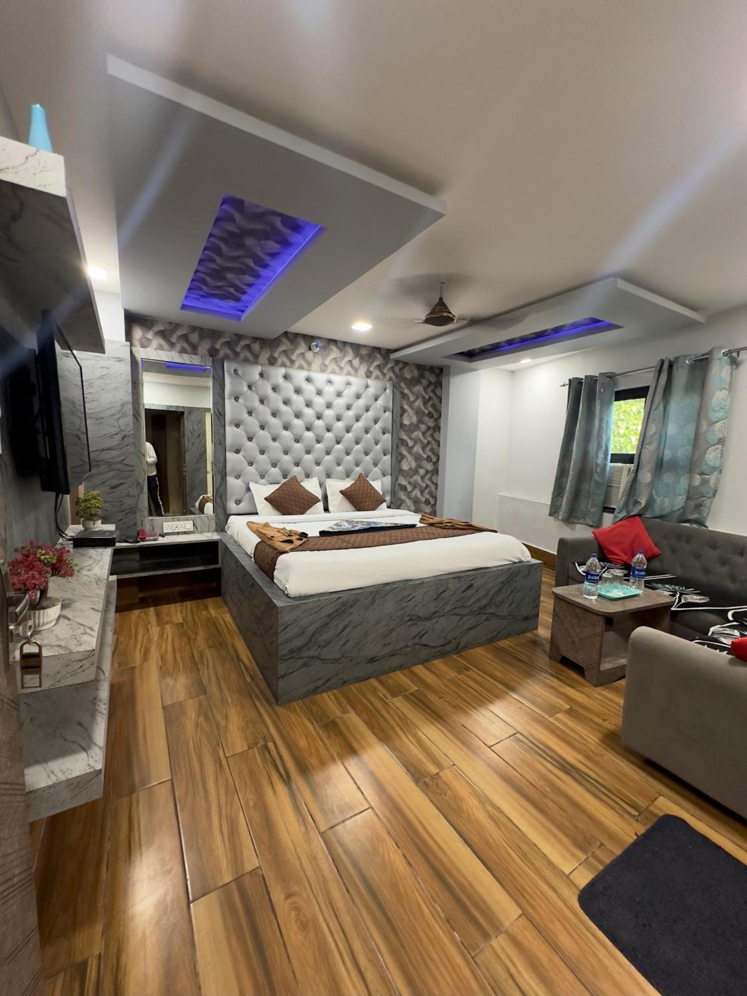 Hotel City Gold Ádzsmir Kültér fotó